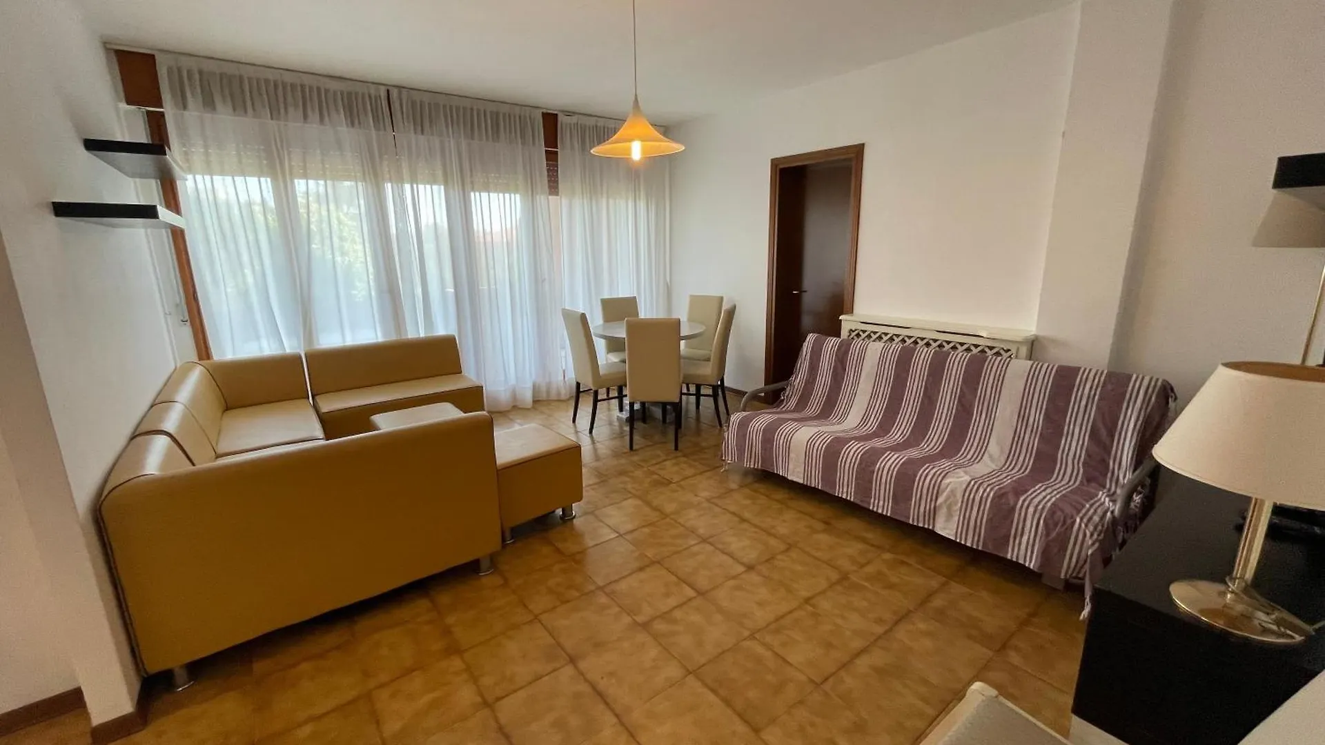 Residence Triangolo Trilocale Con Terrazzo Vista Mare Parziale Caorle Appartamento