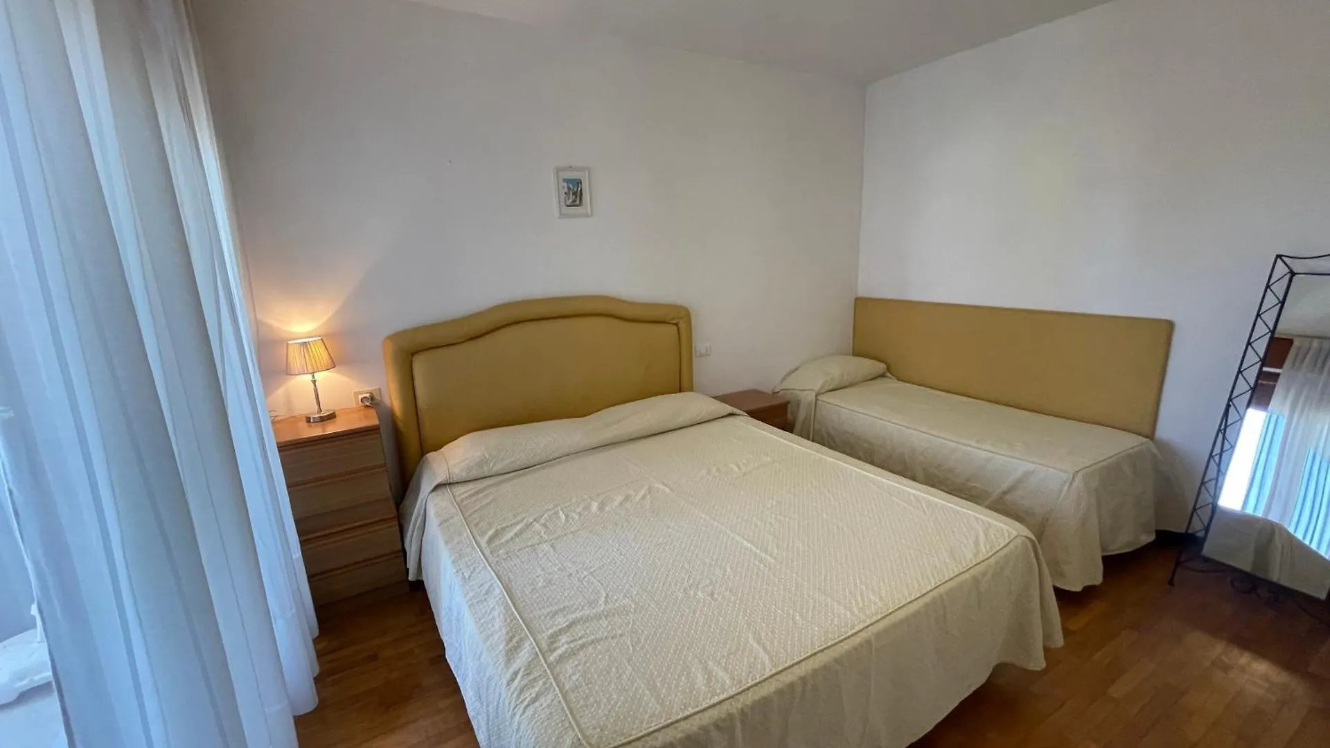 Appartamento Residence Triangolo Trilocale Con Terrazzo Vista Mare Parziale Caorle Italia