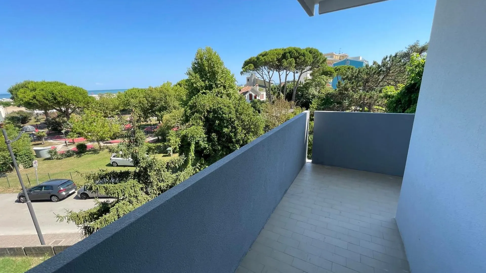 Residence Triangolo Trilocale Con Terrazzo Vista Mare Parziale Caorle